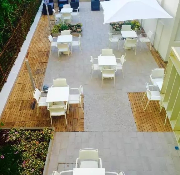 The One Hotel Designed For Adults Pet Lovers