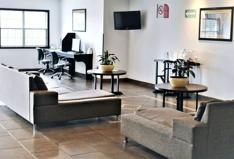 Microtel Inn And Suites By Wyndham Toluca