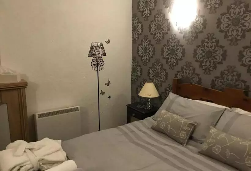 ベッドアンドブレックファースト La Grande Maison Seglien