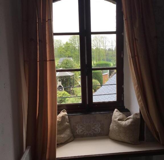 住宿加早餐  La Grande Maison Seglien