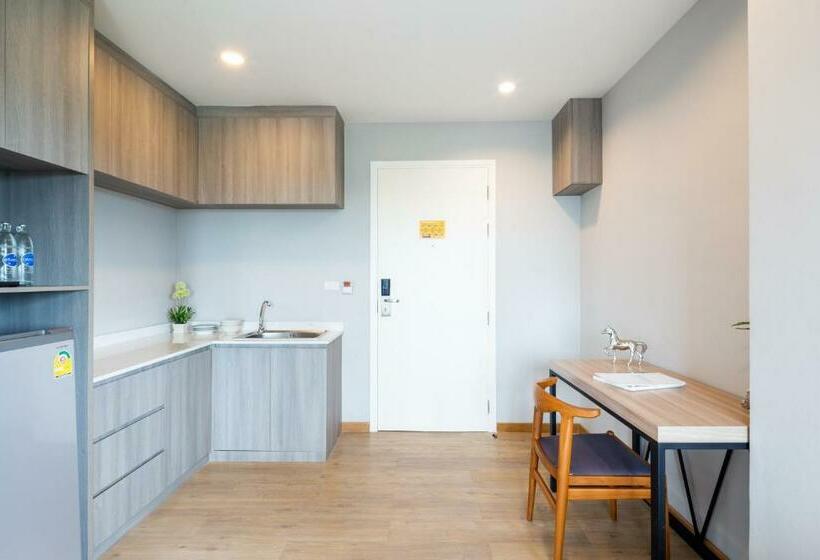 Horsehill Hotel Sriracha