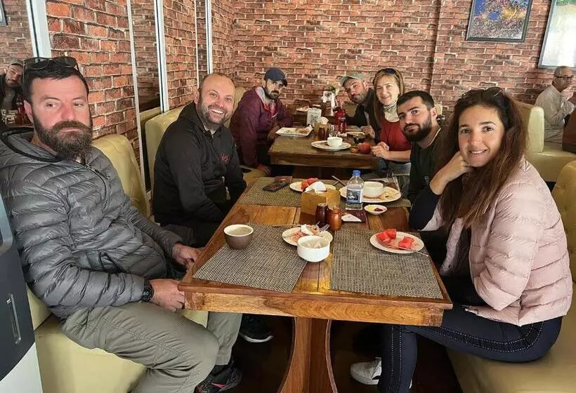 هتل Himalayan Suite