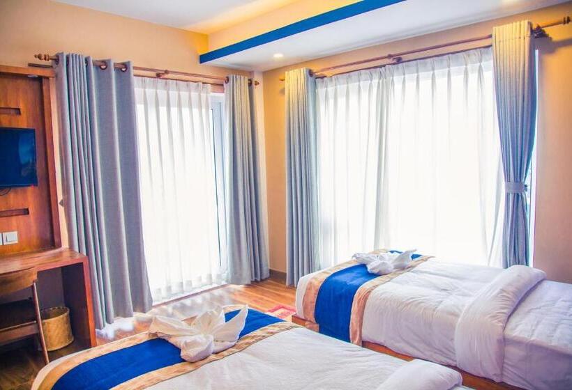 هتل Himalayan Suite