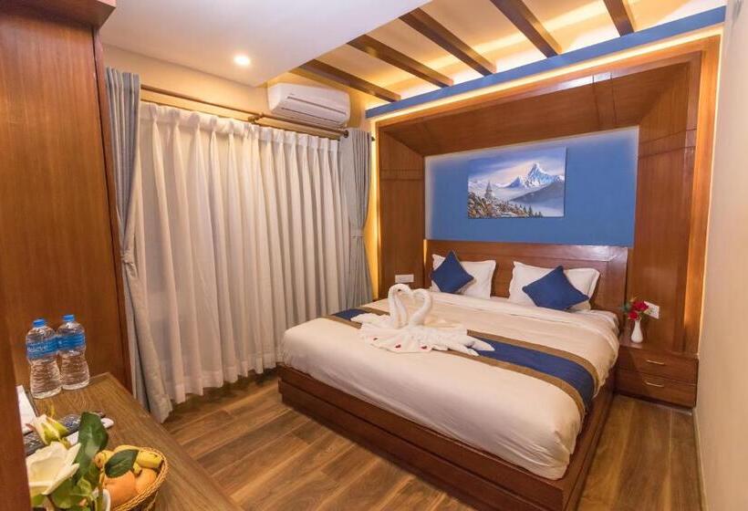 هتل Himalayan Suite