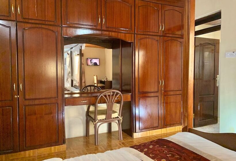 בית מלון כפרי Mahina Paradise