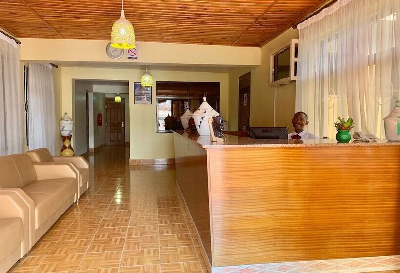 בית מלון כפרי Mahina Paradise