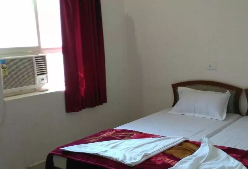 پانسیون Rama Guest House