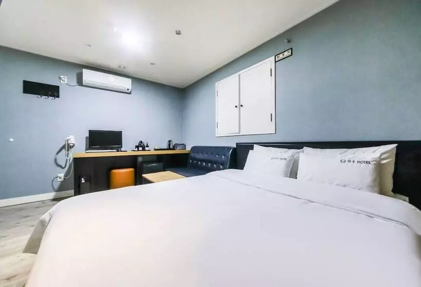 Motelli Changwon Myeongseo Dong Haru