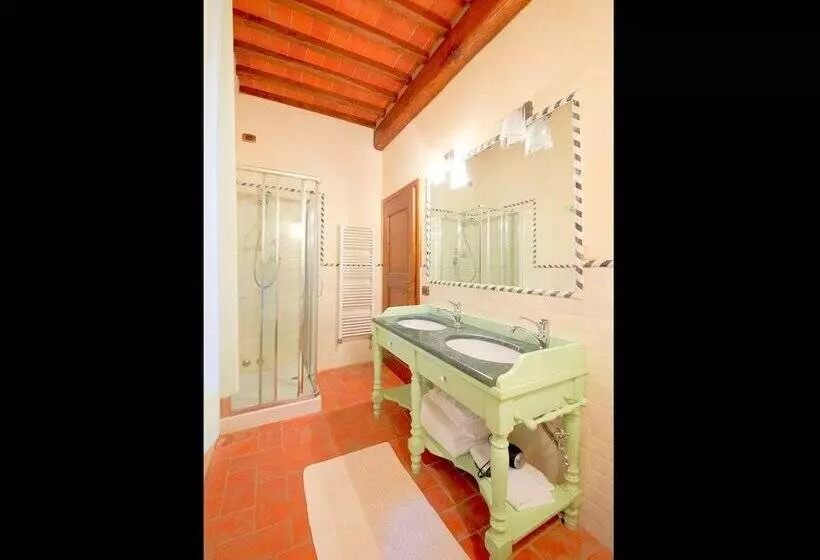 Cottage In Loro Ciuffenna With Pool & Sauna