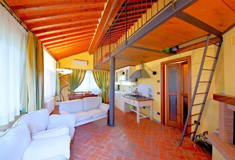 Luxurious Cottage In Loro Ciuffenna With Fitness Room