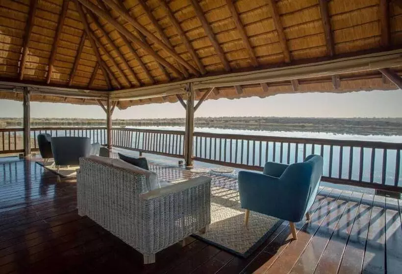 تختخواب و صبحانه Explorers Little Mongena Tented Camp