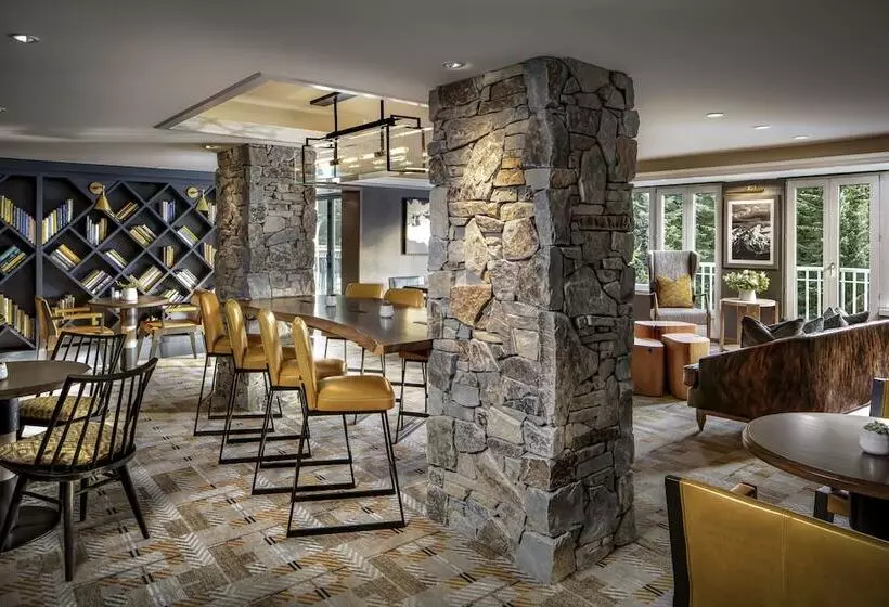 ホテル Fairmont Chateau Whistler Gold Experience