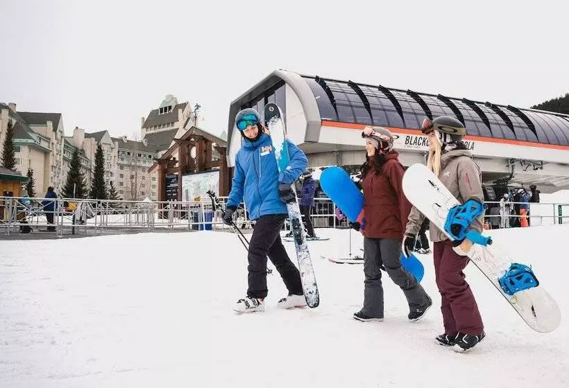 ホテル Fairmont Chateau Whistler Gold Experience
