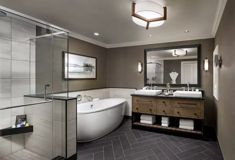 ホテル Fairmont Chateau Whistler Gold Experience