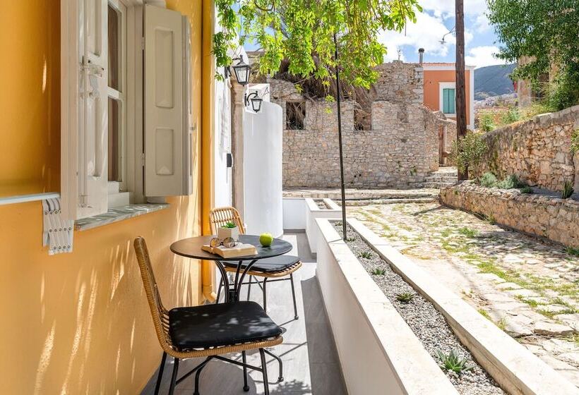 酒店 Marikas Deluxe Rooms