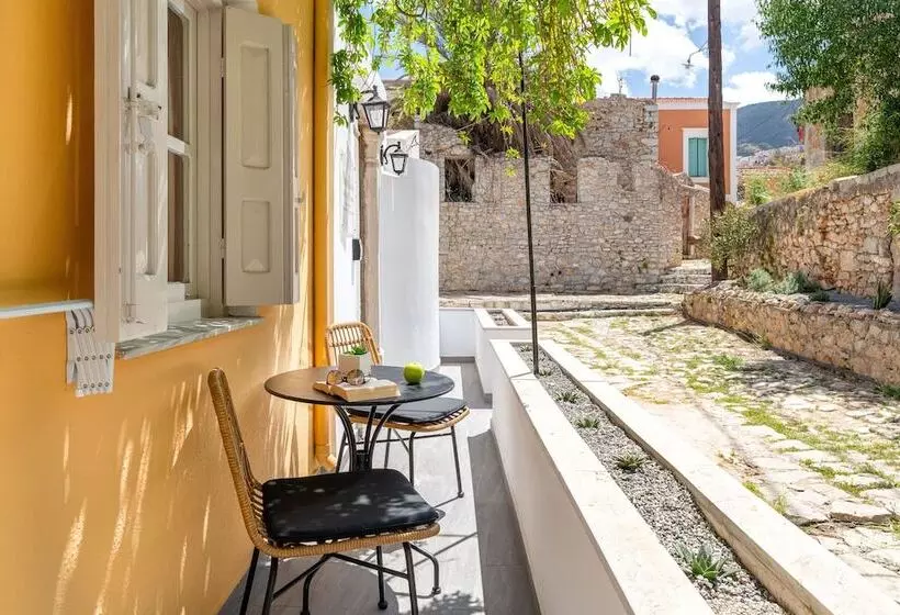 ホテル Marikas Deluxe Rooms