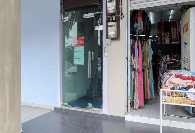 Hotelli Oyo 90180 Gemilang  Kerteh