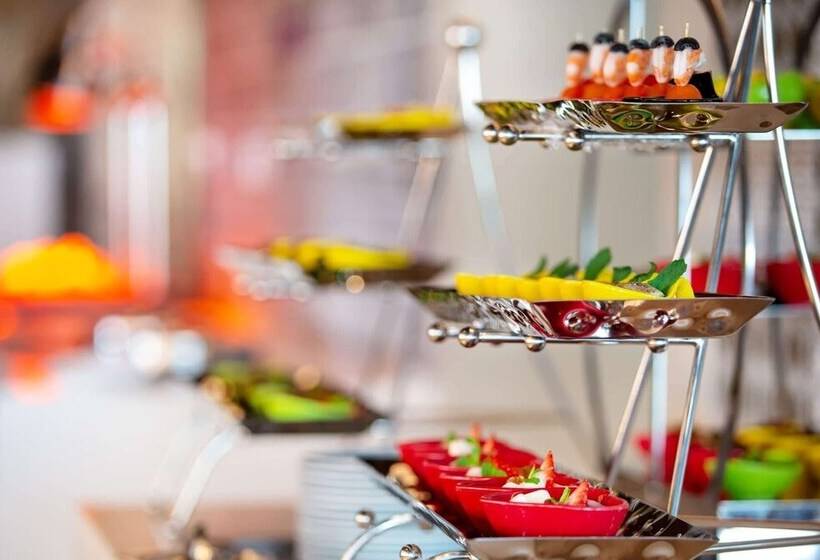 هتل Wyndham Grand Plaza Royale Shuangyue Bay