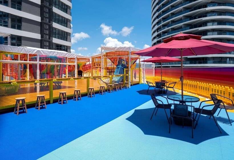 هتل Wyndham Grand Plaza Royale Shuangyue Bay