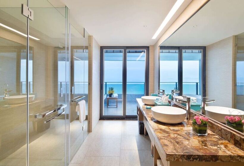 هتل Wyndham Grand Plaza Royale Shuangyue Bay