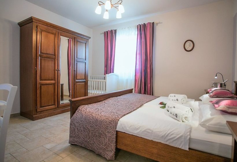 Luxury Villa With Private Pool And Panoramic View, Near Sveti Lovrec