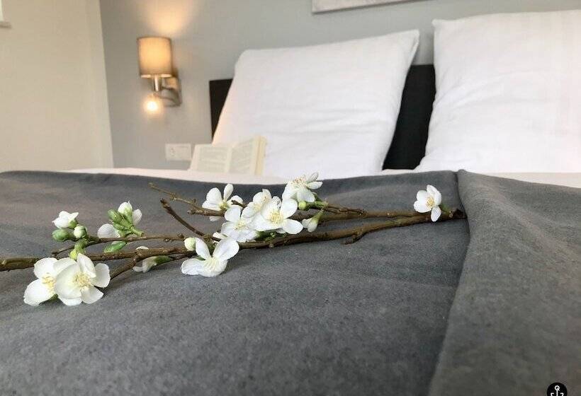 Пансион Sonnenweg 15