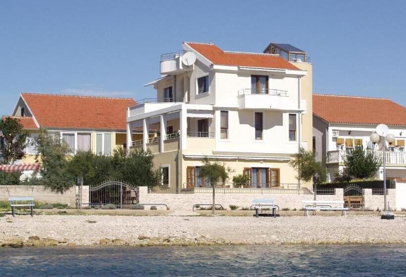 Villa Ivana B&b