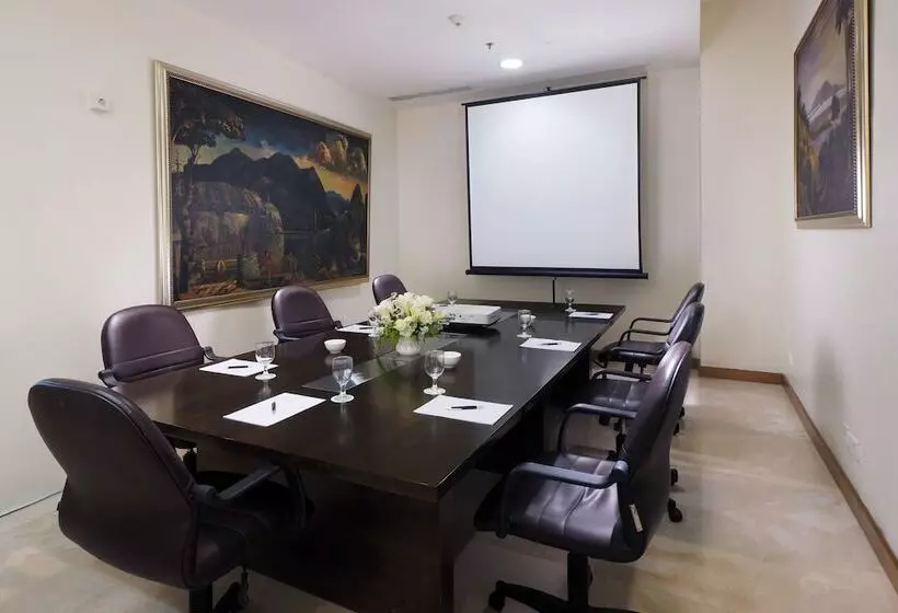 Szálloda Aryaduta Medan