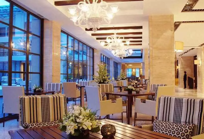 Szálloda Aryaduta Medan