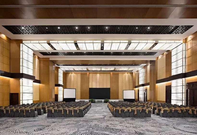 Szálloda Aryaduta Medan