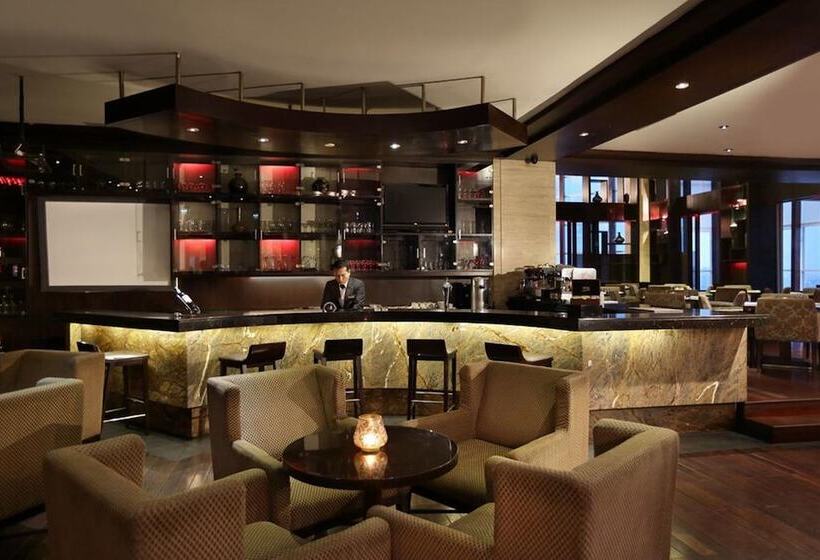 فندق Aryaduta Medan