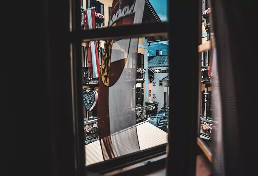 Отель Cella Central Historic Boutique