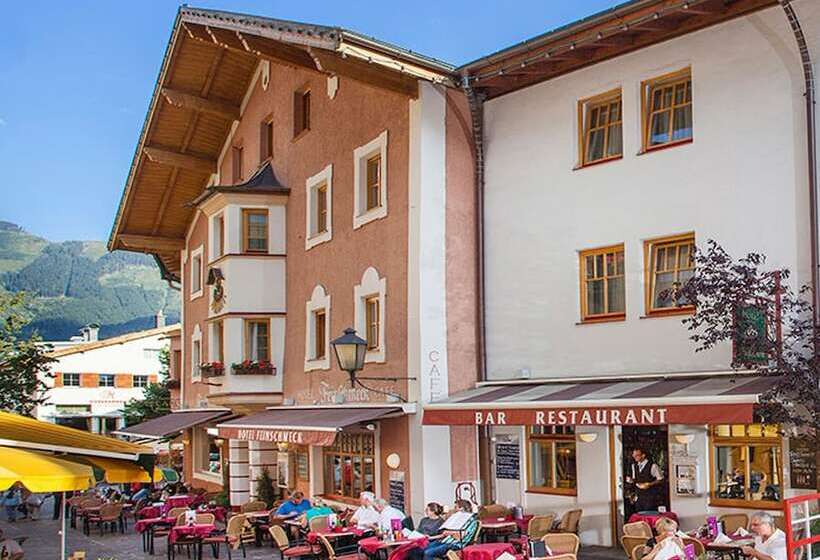 בית מלון כפרי Cella Central Historic Boutique