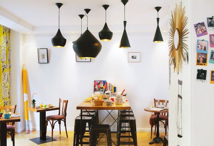 هتل Hôtel Crayon