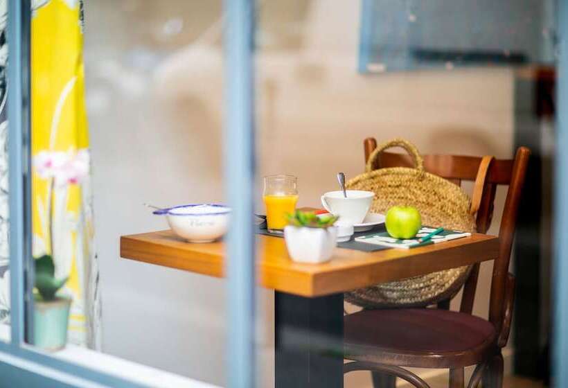 هتل Hôtel Crayon