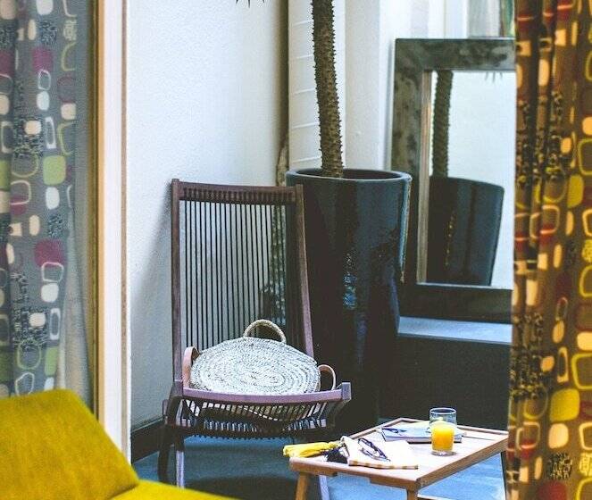 هتل Hôtel Crayon