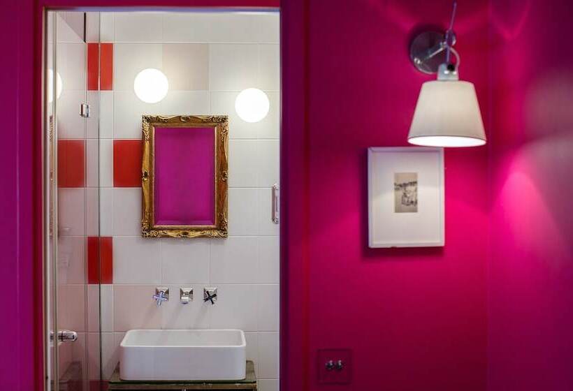 هتل Hôtel Crayon