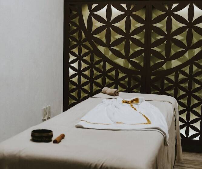 هتل Dos Patios Queretaro Curamoria Collection