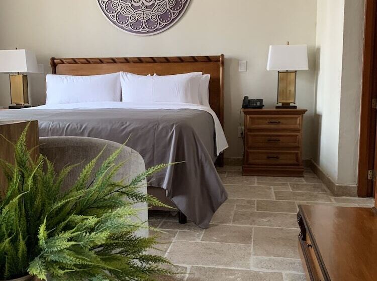 هتل Dos Patios Queretaro Curamoria Collection