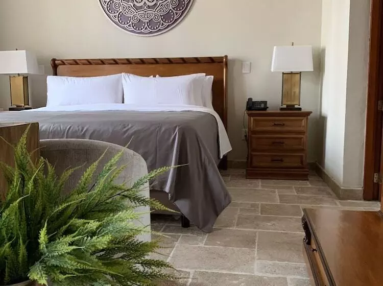 Hotel Dos Patios Queretaro Curamoria Collection