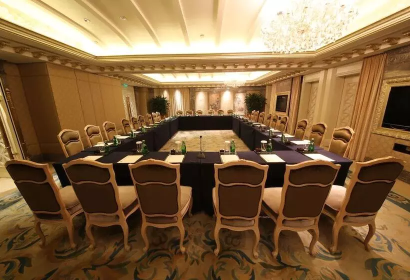 Legendale Hotel Beijing