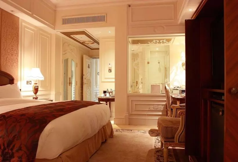 Legendale Hotel Beijing