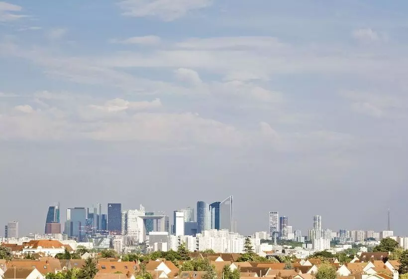בית מלון כפרי Residhome Carrieres La Defense