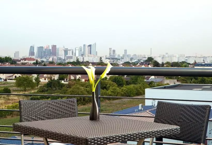 בית מלון כפרי Residhome Carrieres La Defense