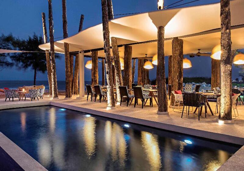 בית מלון כפרי So/ Sofitel Hua Hin