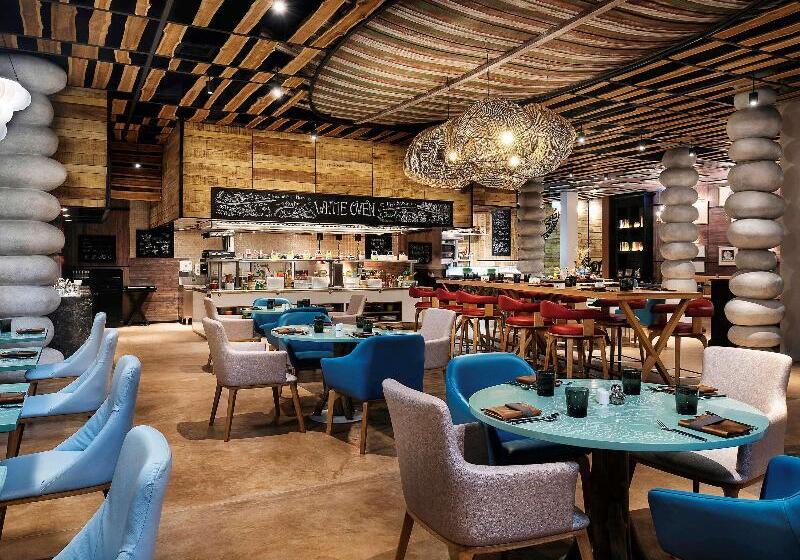 בית מלון כפרי So/ Sofitel Hua Hin