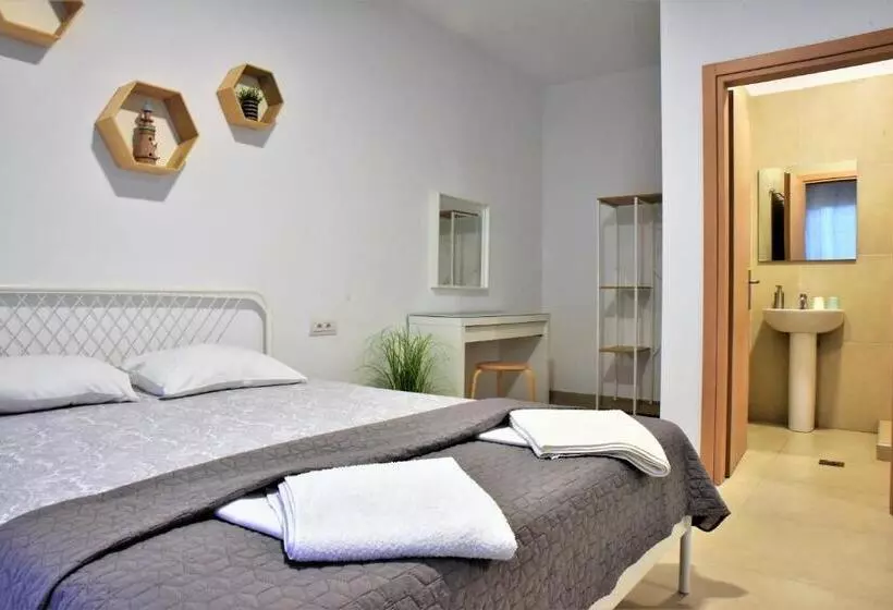 Telhinis Hotel & Apartments