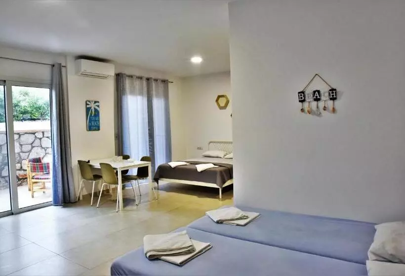 Telhinis Hotel & Apartments