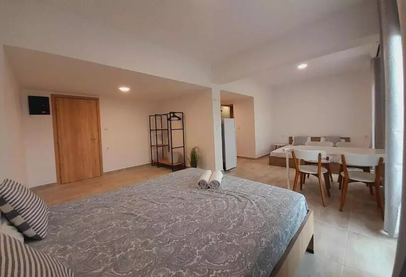 Telhinis Hotel & Apartments