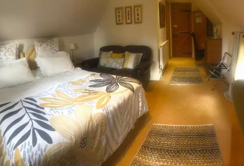 Hotelli Ye Olde Globe & Chequers